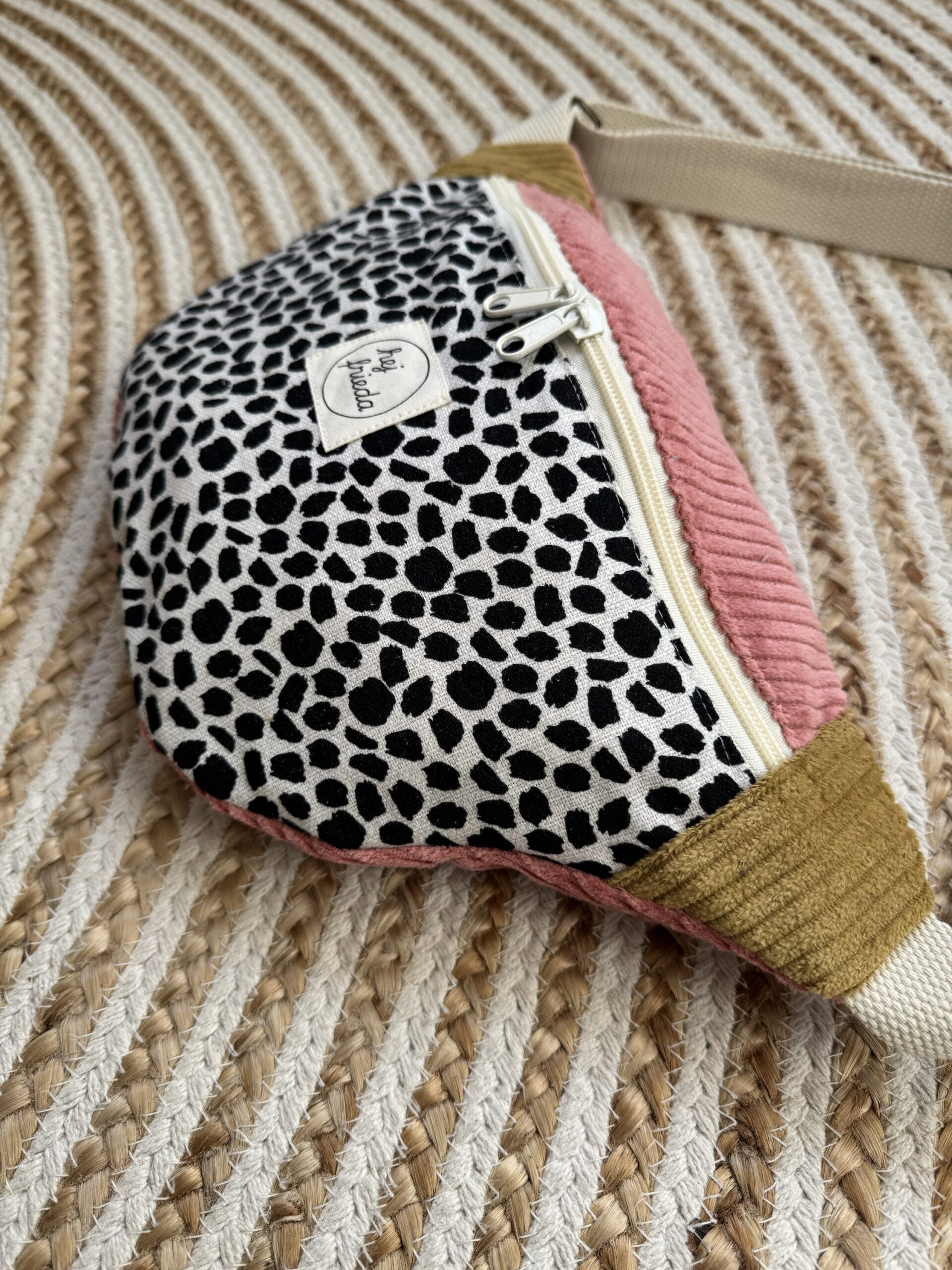 HEDI Hipbag Colorblock Cord Leo/rosa/senf – Bild 4
