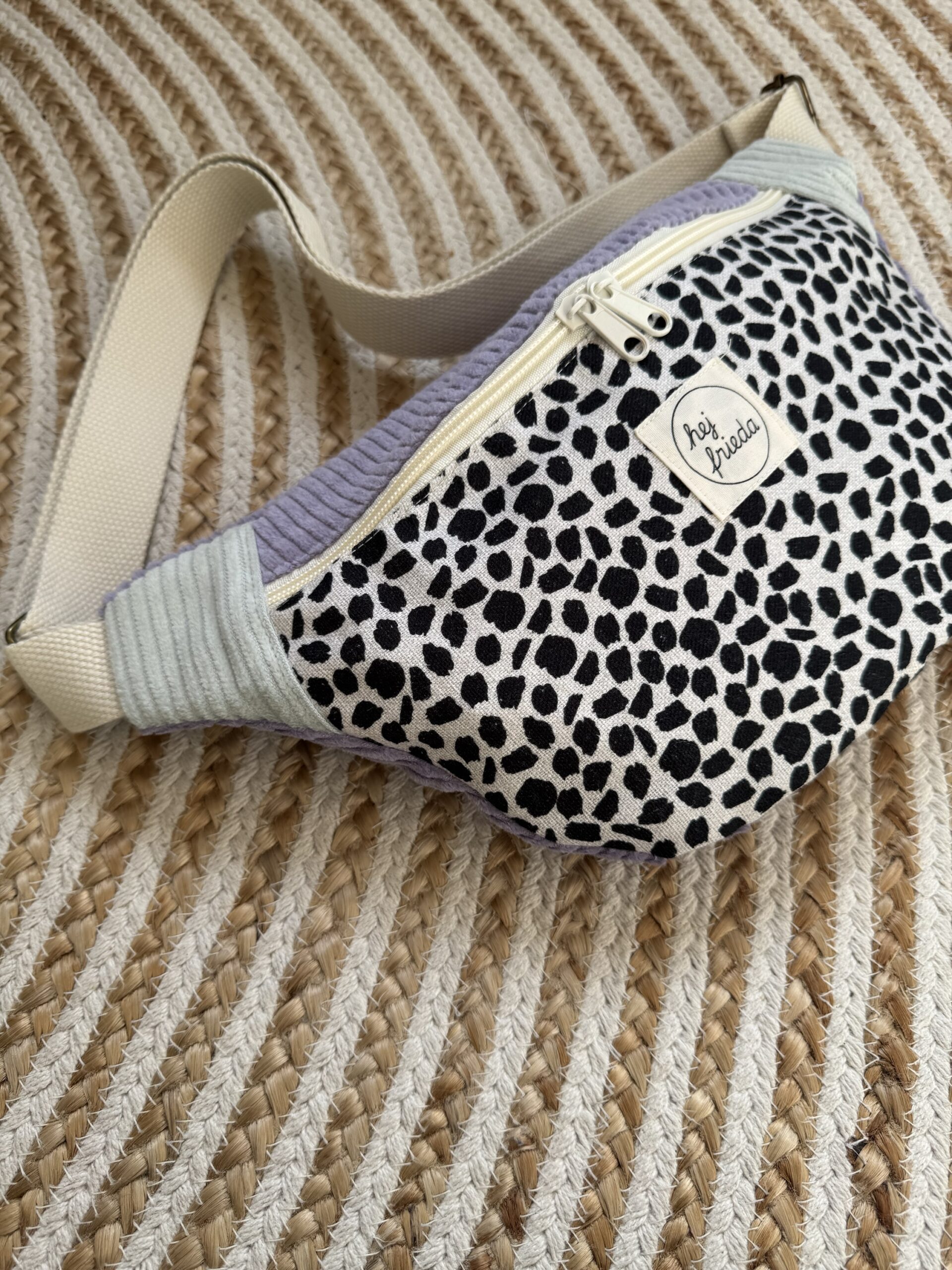 HEDI Hipbag Colorblock Cord Leo/flieder/mint – Bild 4