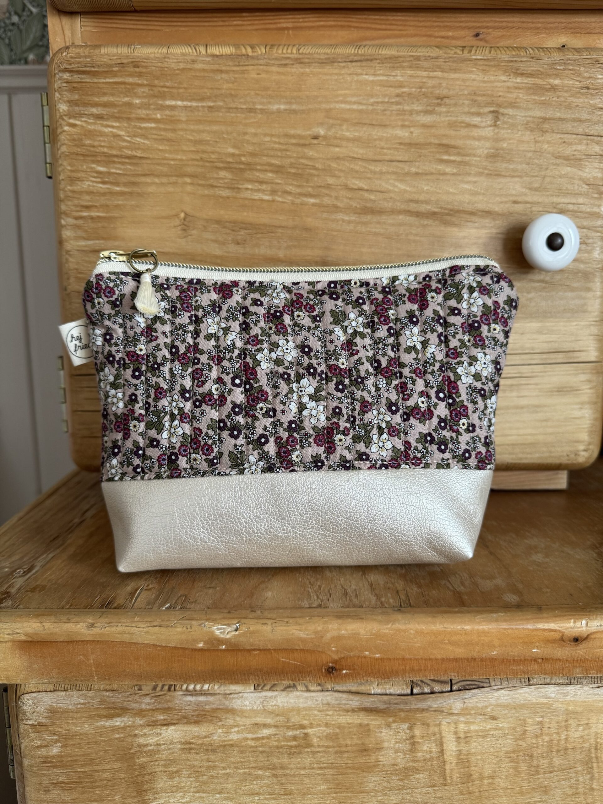 MARA Quilted Cosmetic Bag – Bild 10