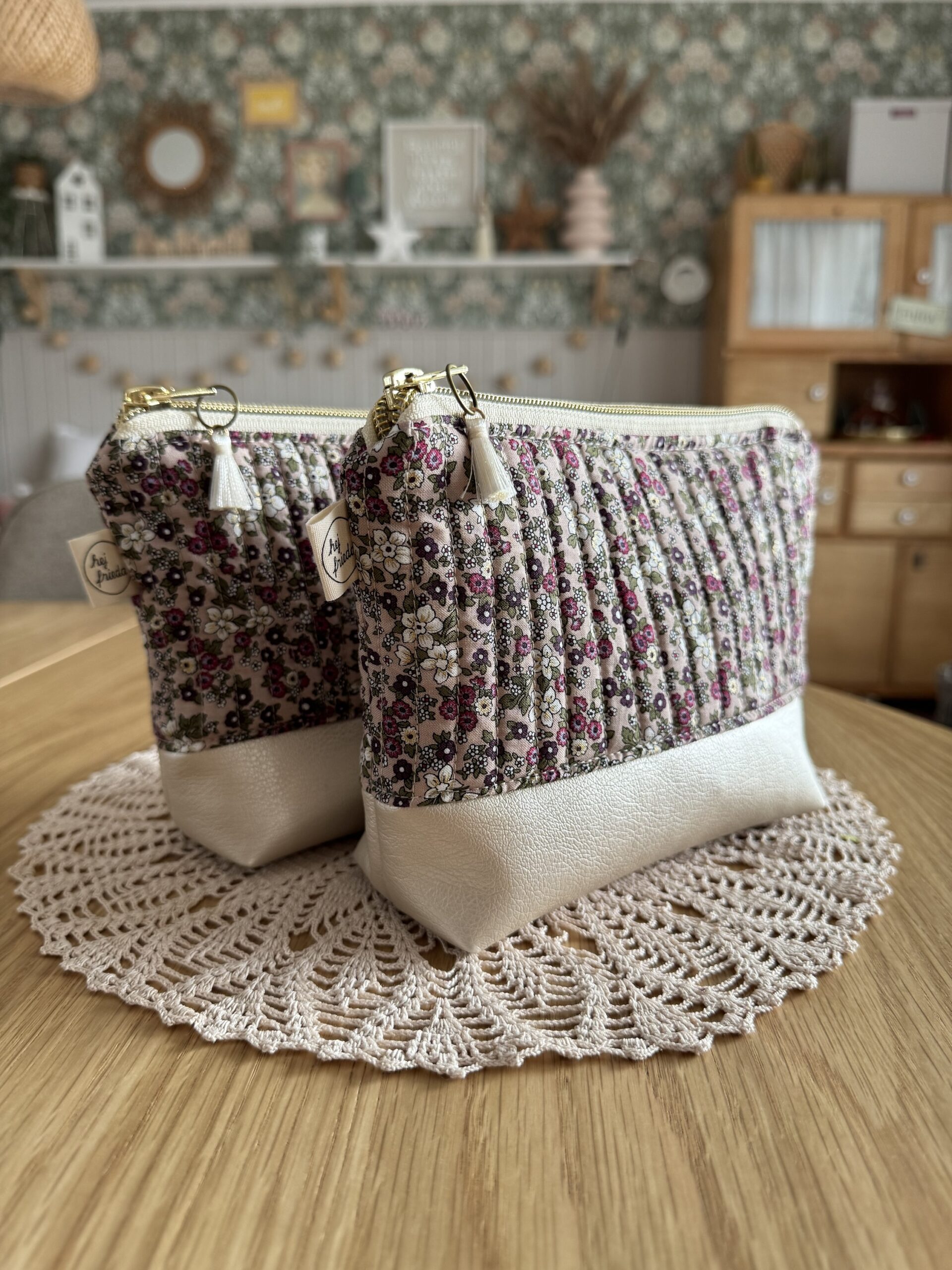 MARA Quilted Cosmetic Bag – Bild 2