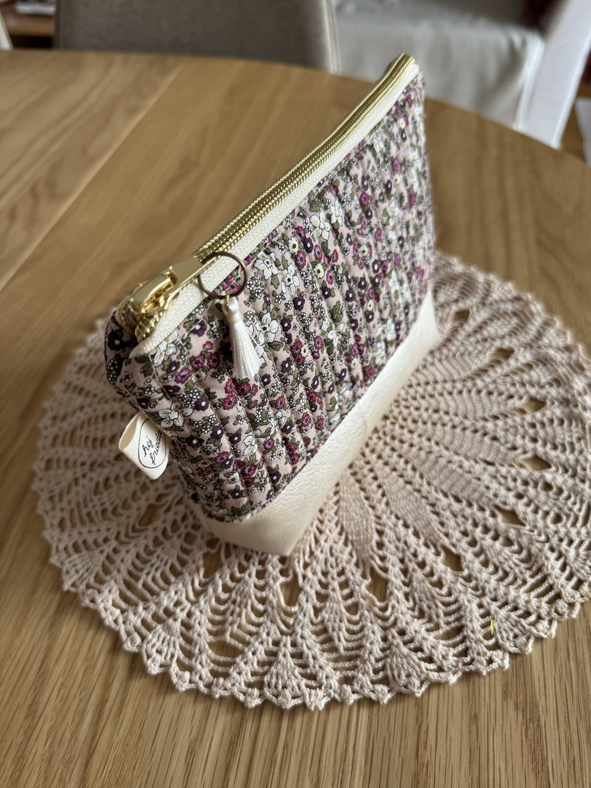 MARA Quilted Cosmetic Bag – Bild 7