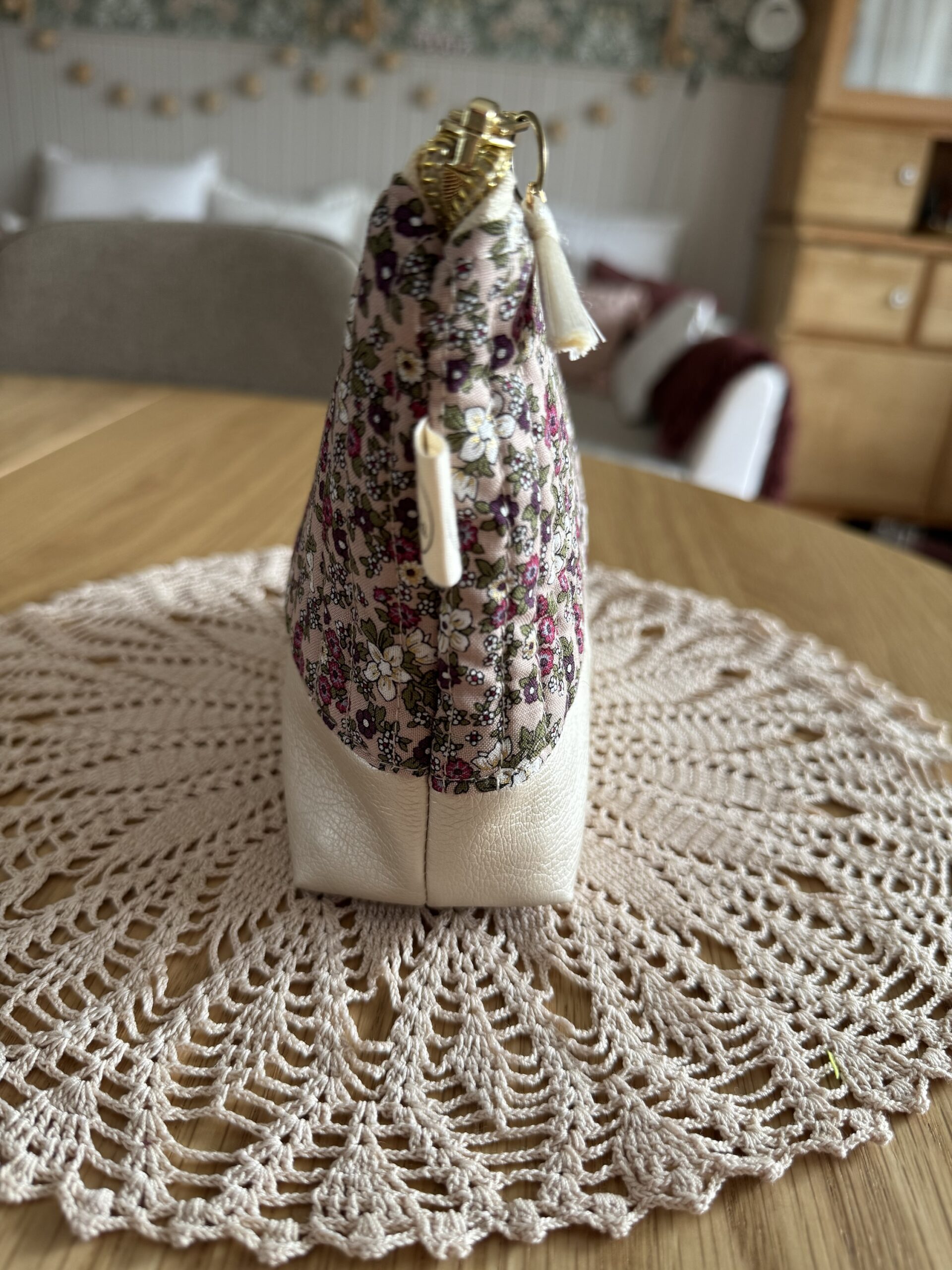 MARA Quilted Cosmetic Bag – Bild 4