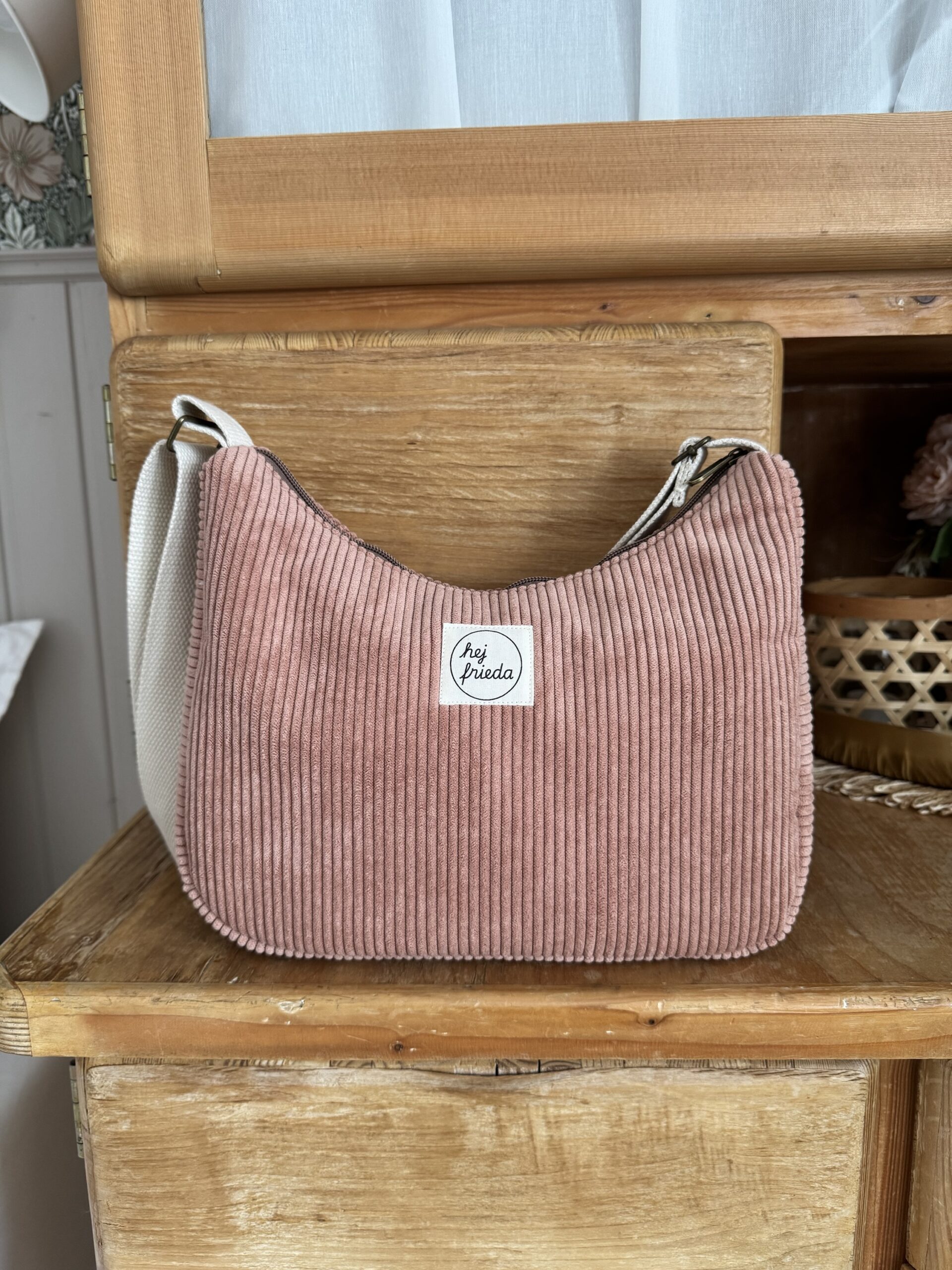 MAJA Crossbody-Bag Cord rosé – Bild 2