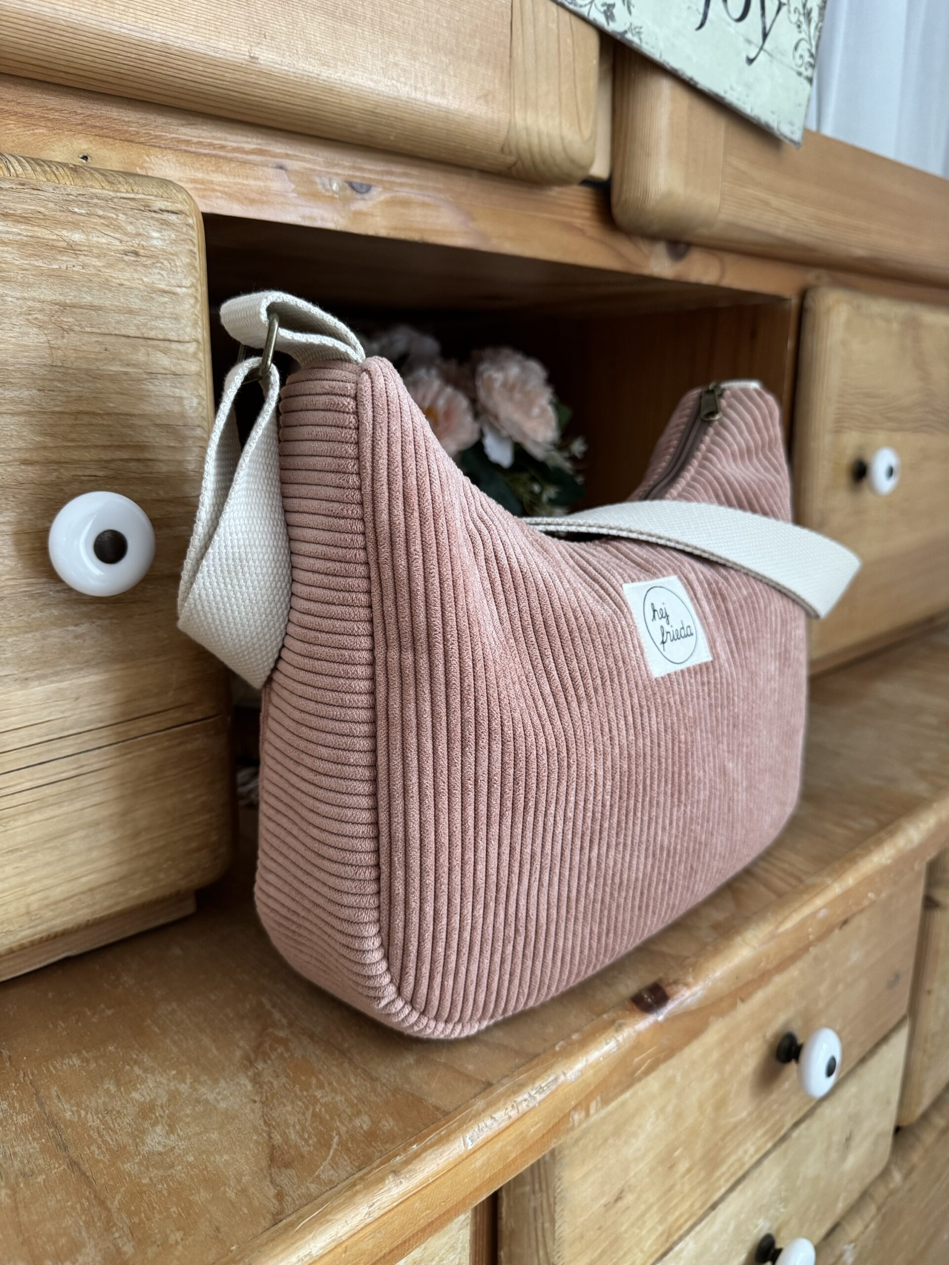 MAJA Crossbody-Bag Cord rosé – Bild 5