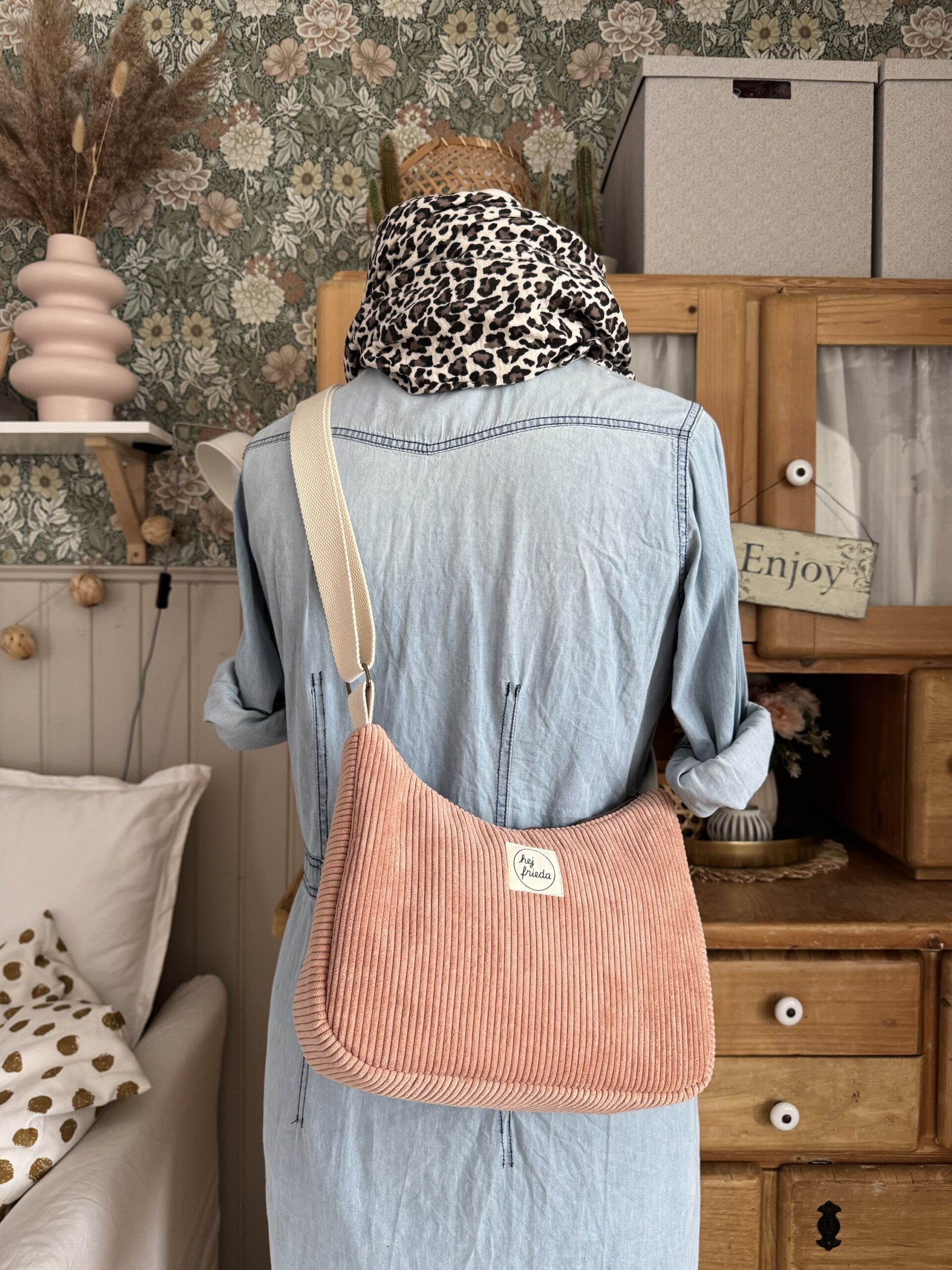 MAJA Crossbody-Bag Cord rosé – Bild 19