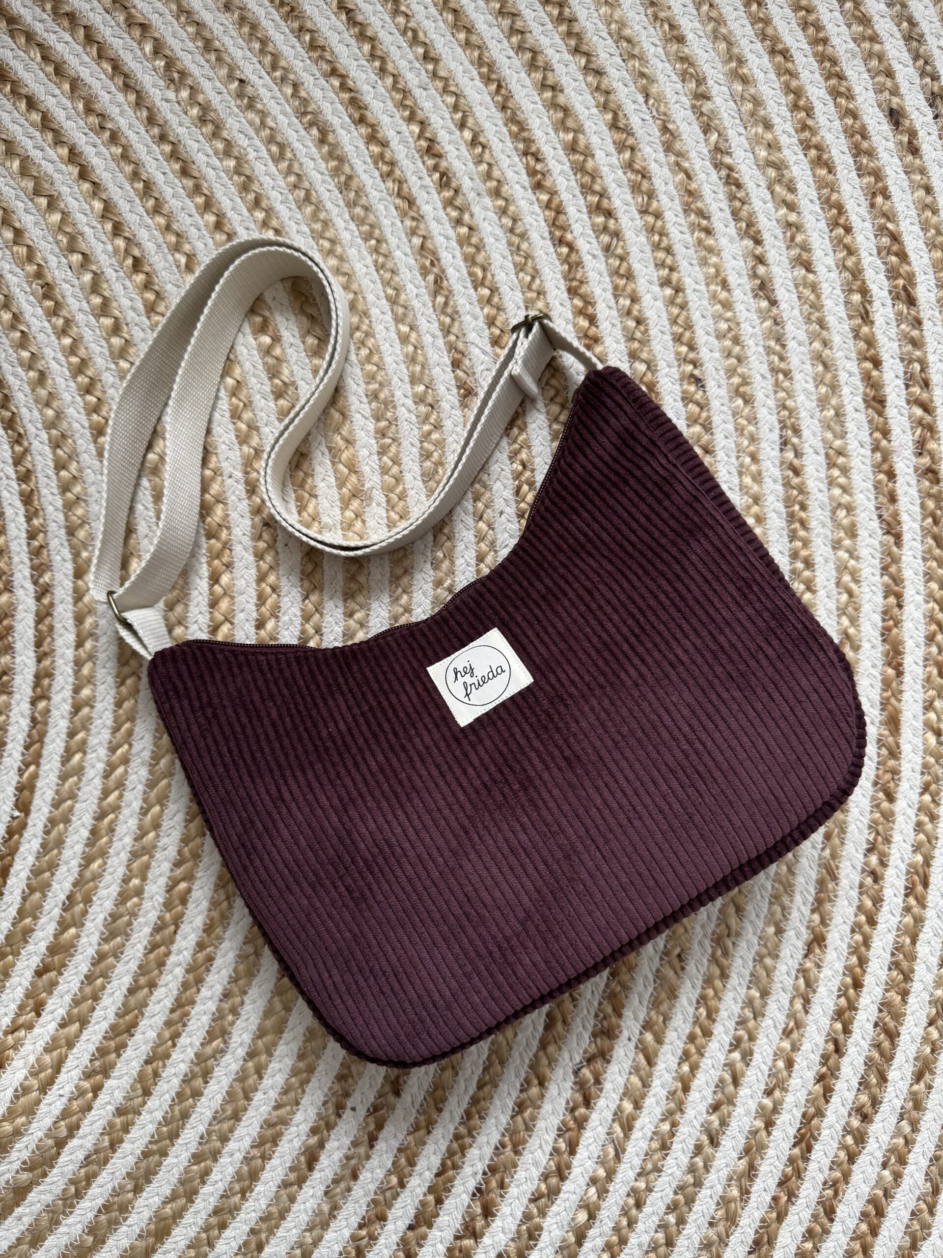 MAJA Crossbody-Bag Cord beere – Bild 18